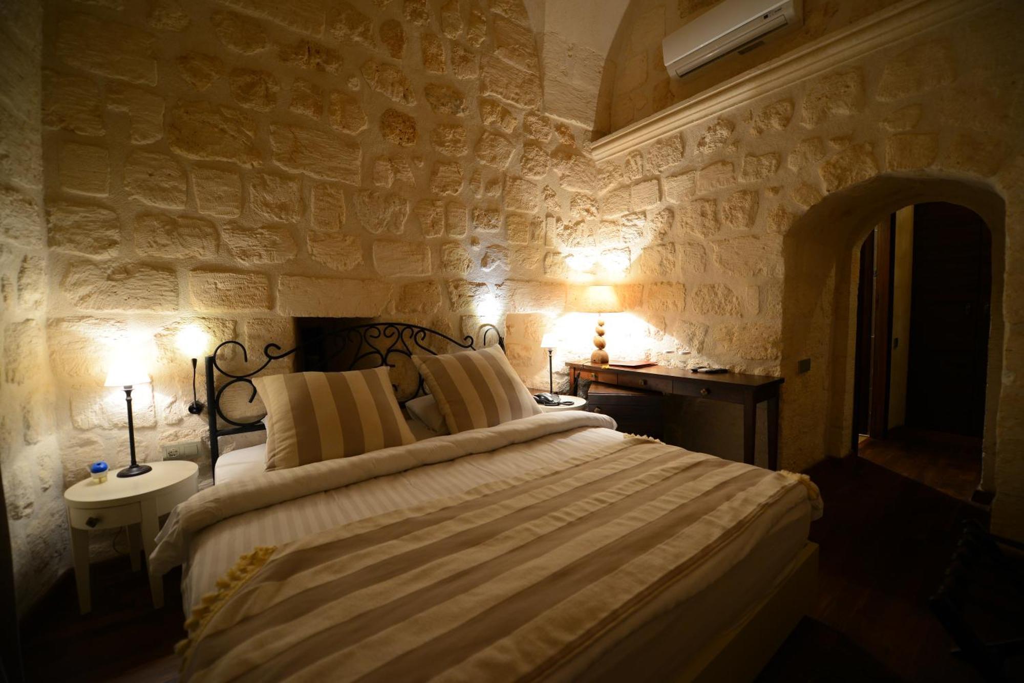 Shmayaa Hotel Midyat Exterior photo