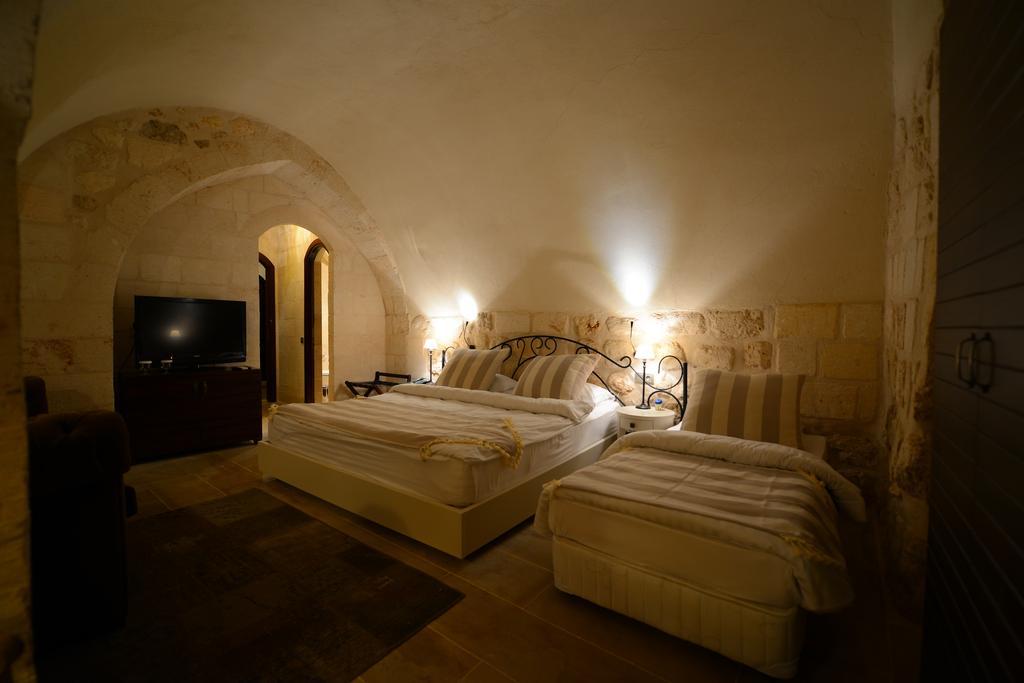 Shmayaa Hotel Midyat Exterior photo